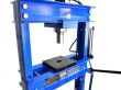 Prasa hydrauliczna 20T z manometrem i pompą nożną firmy Geko